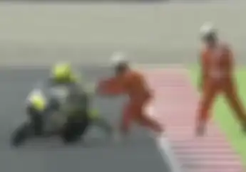 Bikin Nyengir, Video Kejadian Kocak di MotoGP 2017