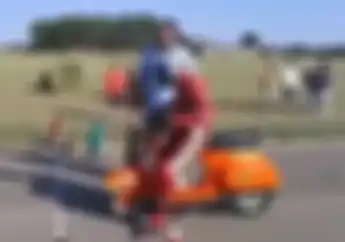 Bukan Cuma Jahat Vespa Ini Galak Banget, Motor Standaran Sih Dikecapin