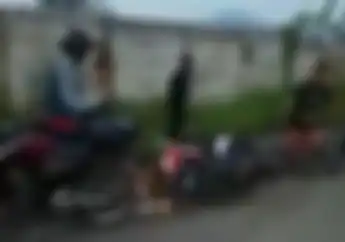 Heboh! Video Maling Motor Kebal Dihajar Balok Enggak Mempan, Massa Ketakutan