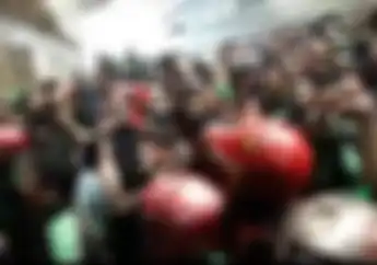 Detik-detik Ribuan Driver Ojol Medan 'Gempur' Kantor Manajemen, Polisi Ringkus Perusuh