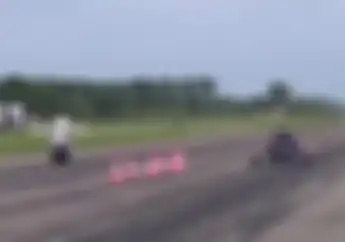 Sadis! Video Hayabusa Lawan CBR1000RR Shifter Cart, Ban Depan Sampai Ngangkat