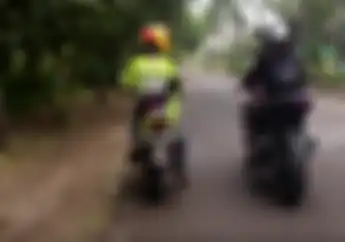 Gokil! Video Balapan Yamaha F1ZR Lawan Ninja 250, Sempat Imbang Tapi Akhirnya Menghilang