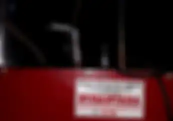 Keren.. Anak Pesantren Bisa Mengubah Sampah Jadi Bensin, Warga Kegirangan