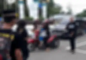 Mantap... Team Sekber dan YRFI Gorontalo Berbagi Takjil Puasa bersama Ramadhan 1439 H