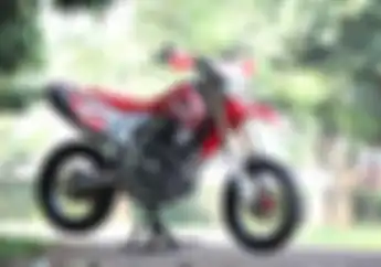 Sedap.. Contek Livery Juara Dunia Supermoto, Honda CRF250L Kelihatan Lebih Gagah