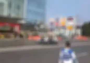 Dramatis! Video Detik-detik Atraksi Polisi Melompati Dua Moge Patwal, Tapi Nahas Saat Mendarat...
