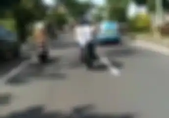 Video Detik-detik Bule Freestyle Naik Aerox Viral di Bali, Tanpa Helm dan Mengganggu 
