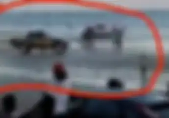 Video Detik-detik Balap Liar Kocar-kacir Disergap Polisi, Joki Tinggalin Motor di Pinggir Pantai