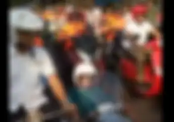 Kompak, Video Anies-Sandiaga Keliling Balai Kota Naik Vespa