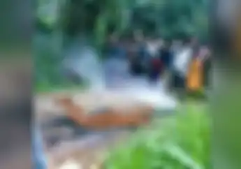 Tragis! Kepergok Saat Mencuri Honda Revo, Maling Motor Tewas Dibakar Massa di Probolinggo