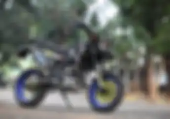 Supermoto Mau Dipakai Turing? Begini Modif Fungsionalnya