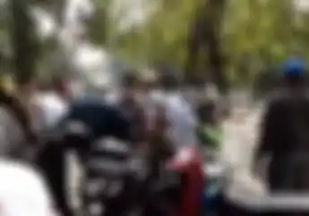 Mencekam... Video Detik-detik Debt Collector Nyaris Keroyok Pemilik Mobil di Bekasi, Polisi Malah Asyik Telponan
