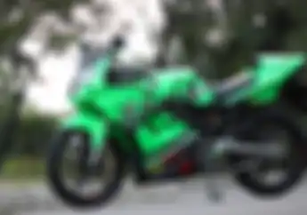 Lihat Kawasaki Ninja 150 Kaya Gini Jadi Nostalgia, Kidz Tempo Dulu Pasti Tau..