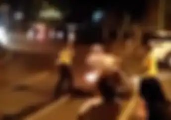 Deg-degan... Video Detik-detik Pembalap Liar Kocar-kacir Dibubarkan Polisi, Nyaris Dipukul Senter