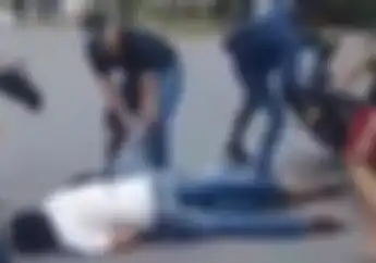 Mencekam,  Video Polisi Tembak Mati Jambret di Tengah Jalan Raya, Warga Ketakutan Lihat Pelaku Diseret
