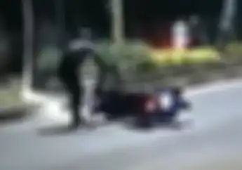 Ngeri... Motor Mendadak Liar Setelah Terjatuh dan Mencelakai Pemotor, Pembuat Video Dibully Netizen