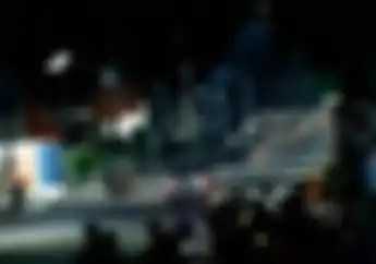 Video Joki Balap Liar Ini Bikin Geleng Kepala, Avanza di Tengah Jalan Dibelah Dua!