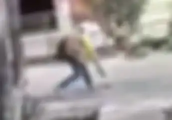 Sakit Tapi Enggak Berdarah, Video Pemotor Dikerjain di Jalan Raya, Malunya Enggak Tertahan