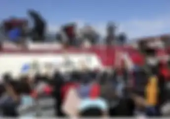Usai Gempa dan Tsunami di Palu, Media Asing Soroti Penjarahan Massal oleh Warga, Mobil BBM Disandera   