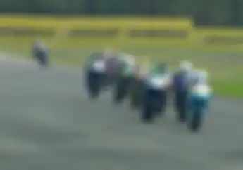 OtoRace: Hasil Kualifikasi ARRC250 2018, Sentul: Mario Suryo Aji Ditempel Rheza Danica, Rafid Topan Terlempar