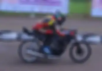 Ajib, Uang Puluhan Juta Disebar di Event Drag Bike Peringati Tahun Tangerang Selatan 