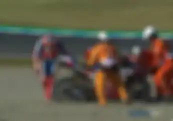 Kerasnya Duel MotoGP Jepang, Jadi Kuburan Buat Andrea Dovizioso,  Andrea Iannone dan Jack Miller