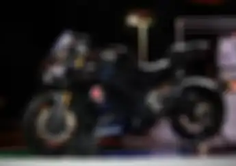 Yamaha R25  Terbaru Ini Aplikasi Limbah Moge, Hasilnya Kaki-kaki Jadi Bengkak!