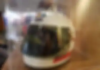 Pemilik Helm Putih Jangan Khawatir,  Ini Cara Atasi Gejala Yellowing
