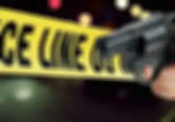 Dor! Polisi Lepaskan Tembakan, Selamatkan Maling Motor Dari Amuk Massa