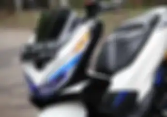 Trik Jitu Pasang Windshield Honda PCX, Salah Step Bisa Selek!