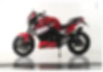 Hyosung 650, Sederhana Ubah kaki-kaki