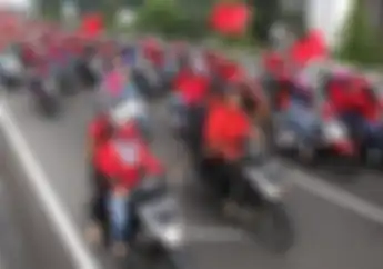 Rekor Baru Ribuan Pemakai Motor Turing Dari Jawa Barat dan Finish di Istana Presiden