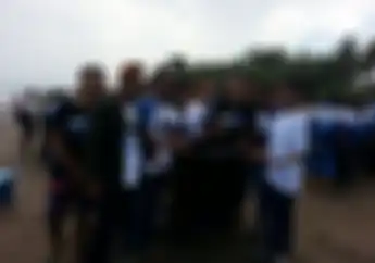 XTC Indonesia Turing dan Bebersih Pantai Pangandaran