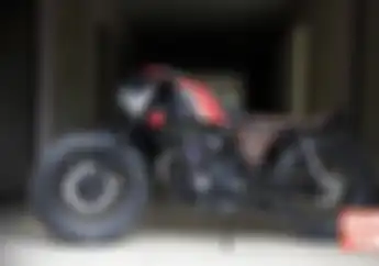 Honda CB100 1974 (Bandung) Modifikasi Peraih 4 Medali Emas 