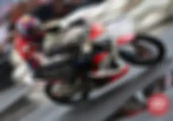 Honda Sonic 150R Disuntik Klep R25 danTB CB 150R 