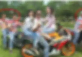 Kumpulan Foto Viral Konvoi Motor Kelulusan SMA Hingga Bakar Motor