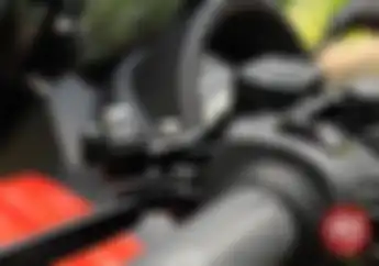 Pasang Parking Brake Lock Bolt On di NMAX  