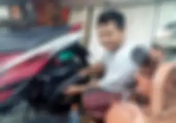 Air Sabun Bikin Pelek Almu Gak Cacat Saat Congkel Ban 