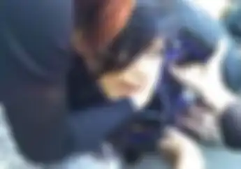 Video Menegangkan Rambut dan Tangan Seorang Wanita Tersangkut Rantai Motor di Makassar