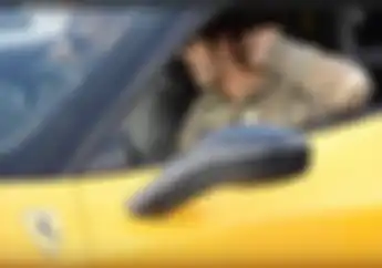 Apa Benar Video ini Bukti Valentino Rossi Merokok di Dalam Ferrari?