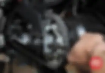 Perawatan Motor Saat Jalan Jauh, Cek Rantai dan Gir
