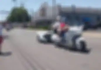 Video Ribuan Motor dengan Berbagai Jenis dan Merek Mengantar Pemakaman Nicky Hayden
