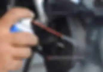 Hindari Oli Untuk Rantai