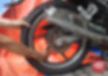 Lari Anjing, Deteksi Swing Arm Yamaha Scorpio Oblak  