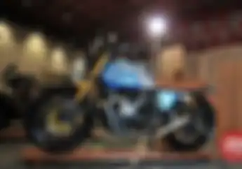 Moto Guzzi V7 II Stone Pertama yang Berkesan 