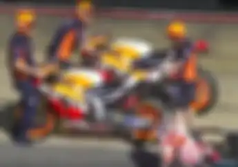Video Marc Marquez Jatuh Konyol di Sesi Warm Up Catalunya
