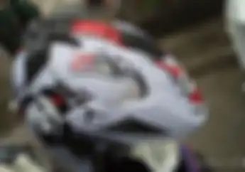 Pakai Helm Berlogo PKI Seorang Bapak Diamankan Koramil 