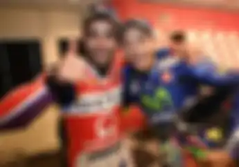 Terungkap Valentino Rossi Menang Diuntungkan Bendera Biru Karena Lupa Dikibarkan