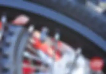 Pasang Stopper Ban untuk Motor Adventure