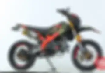 Kawasaki D-Tracker 150 Dimodif Kekar Ala Super Hulk